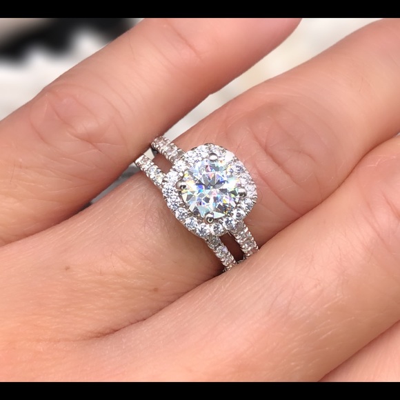 Moissanite Diamond rings set with certificate - Picture 3 of 17